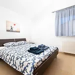 Apartman Ocean By Interhome Njivice