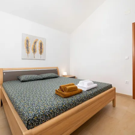 Ocean By Interhome Apartamento Njivice